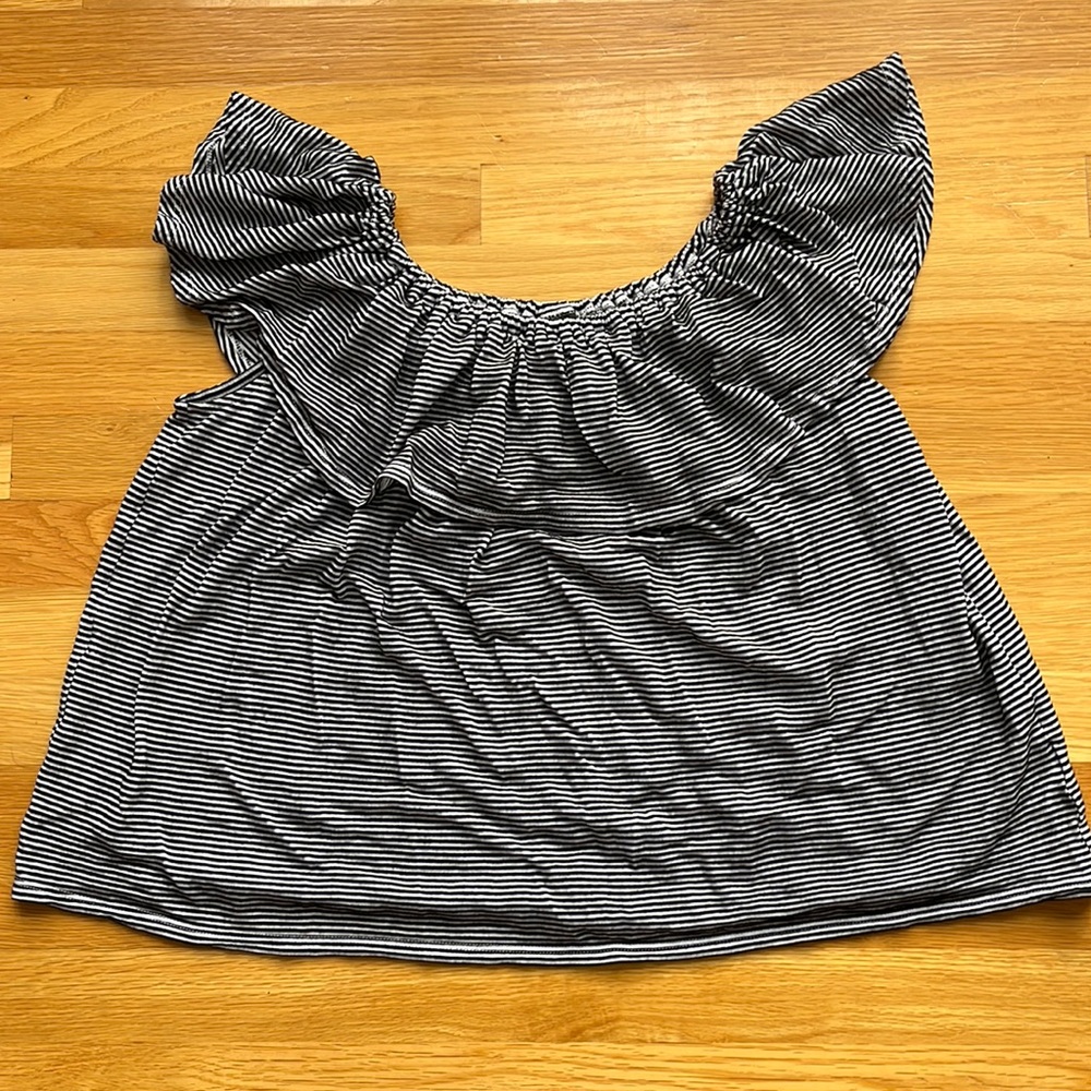 Mossimo Women’s Top Size L